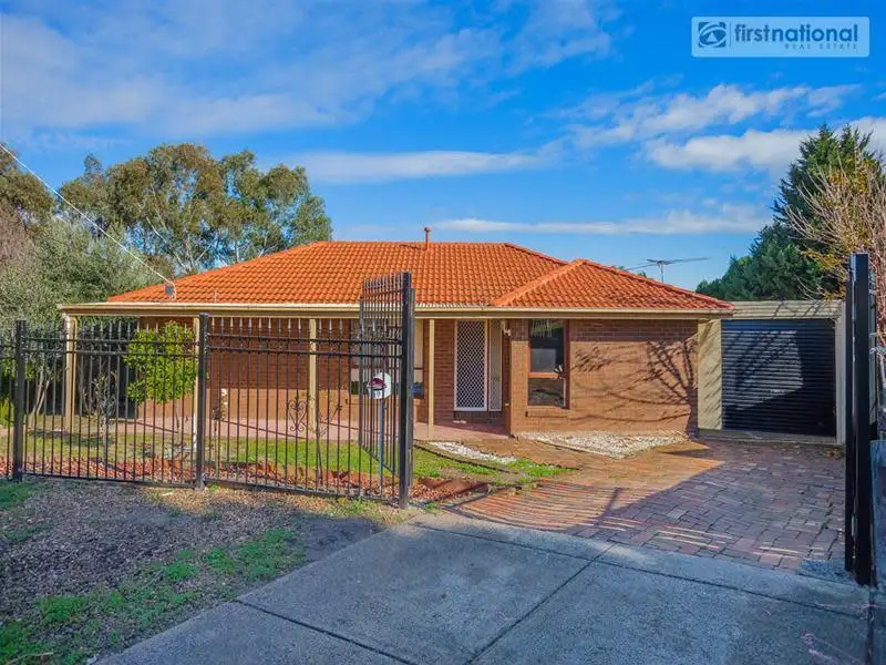 Main view of Homely house listing, 10 Kim Close, Meadow Heights VIC 3048