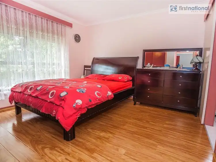 Fourth view of Homely house listing, 33 Papworth Place, Meadow Heights VIC 3048