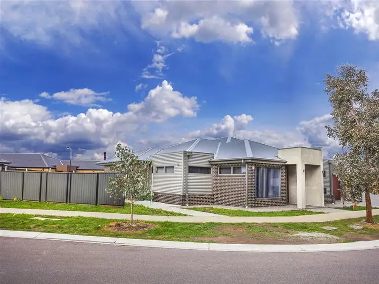Second view of Homely house listing, 17 Rockwall Drive, Craigieburn VIC 3064