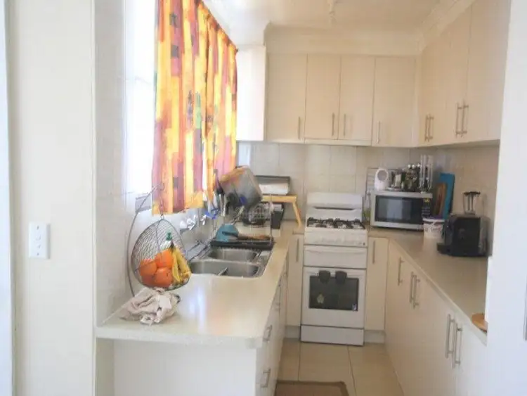 Fourth view of Homely house listing, 3 Gobur Court, Meadow Heights VIC 3048