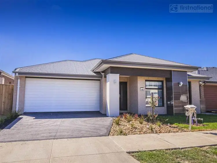 15 Oleander Parade, Mickleham VIC 3064