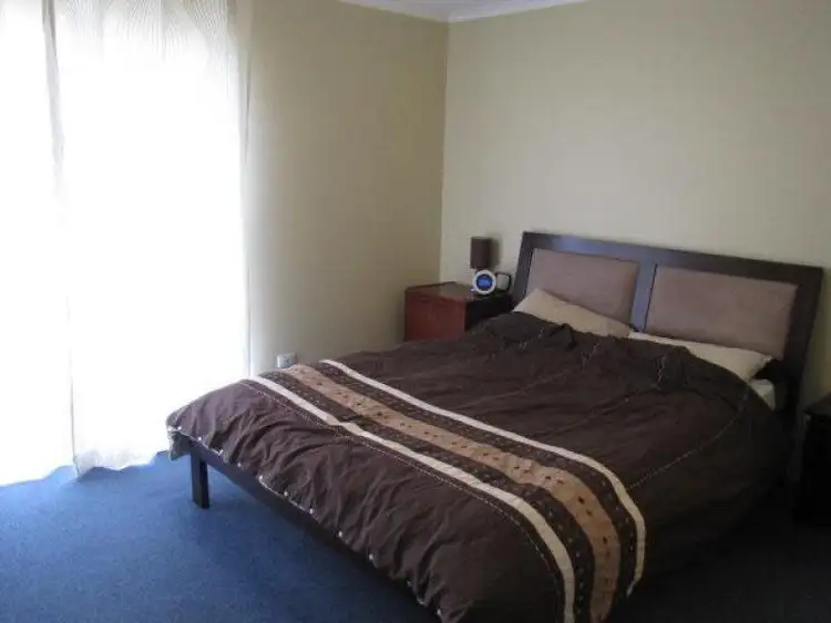 Fifth view of Homely house listing, 6 Coorong Court, Meadow Heights VIC 3048