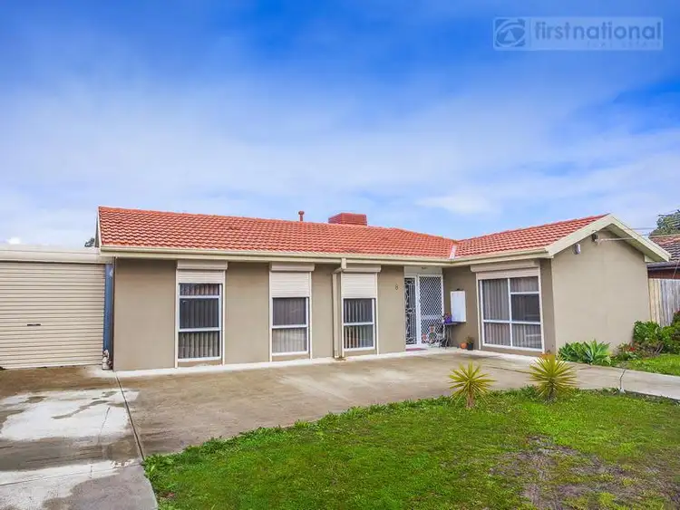 8 Canadian Court, Meadow Heights VIC 3048