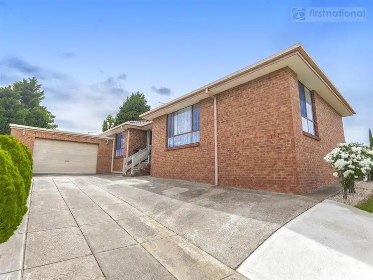 Second view of Homely house listing, 5 weemala Court, Meadow Heights VIC 3048