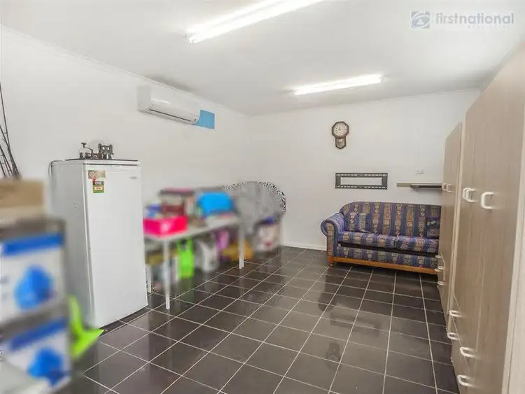 Seventh view of Homely house listing, 5 weemala Court, Meadow Heights VIC 3048