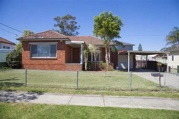 8a Wenden Street, Fairfield NSW 2165