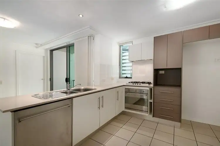 Third view of Homely apartment listing, 3304/92 Quay Street, Brisbane City QLD 4000