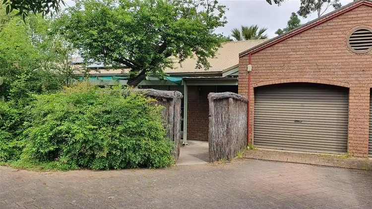 2/110A Cross Road