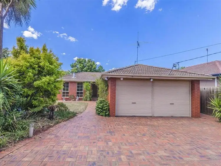 Second view of Homely house listing, 1 Sea Court, Craigieburn VIC 3064