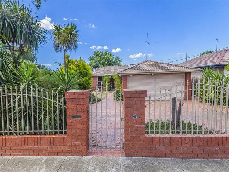 Fourth view of Homely house listing, 1 Sea Court, Craigieburn VIC 3064