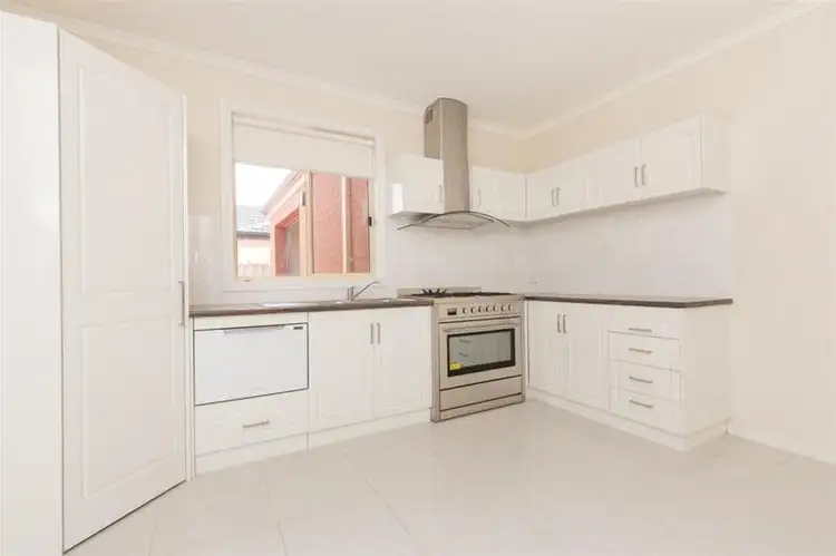 Sixth view of Homely house listing, 5 Reisling Court, Mildura VIC 3500