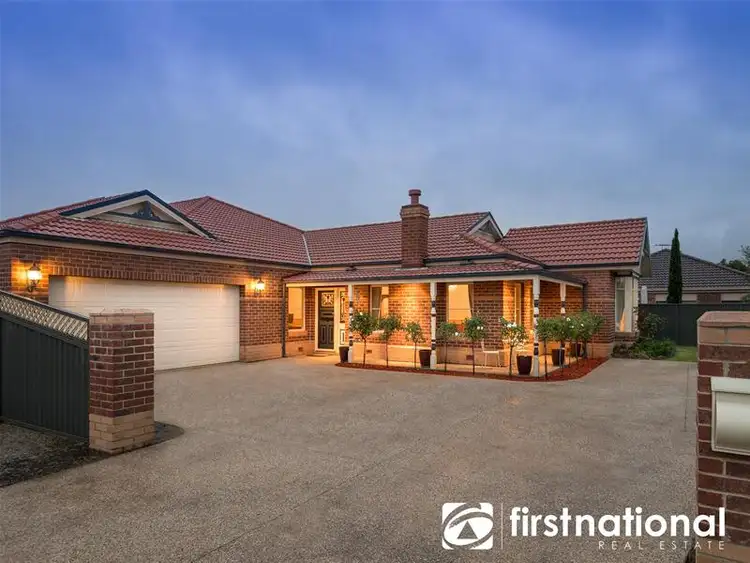 4 Howitt Place, Pakenham VIC 3810
