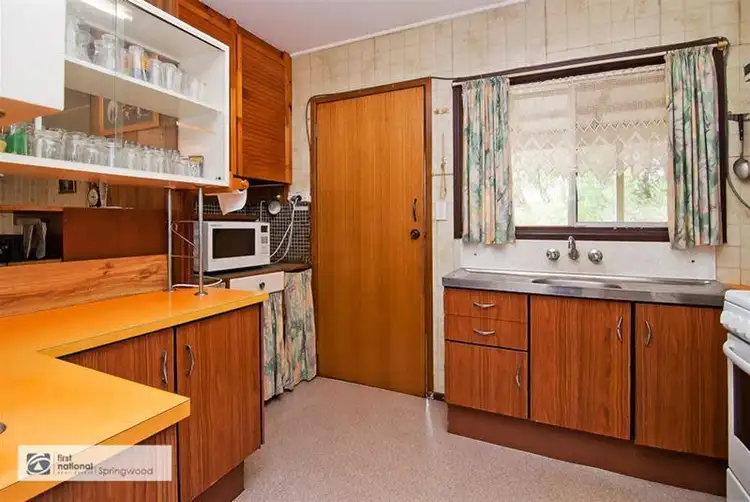 Second view of Homely house listing, 7 Oriole Crescent, Slacks Creek QLD 4127