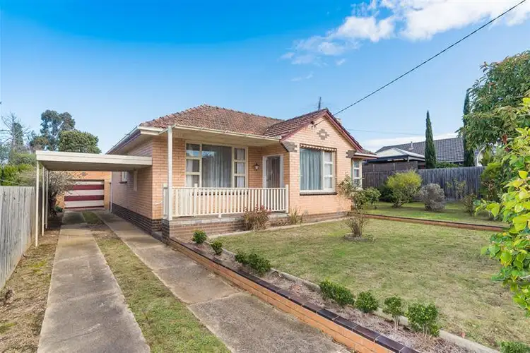 1 Sutcliffe Court, Highton VIC 3216