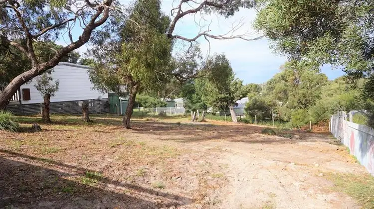 172 National Park Road, Loch Sport VIC 3851