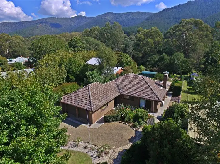 424 Morses Creek Road, Wandiligong VIC 3744