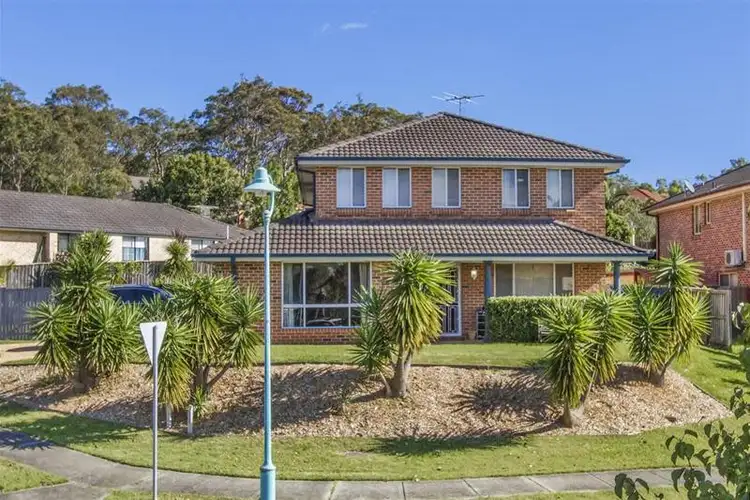 15 Mascord Avenue, Wadalba NSW 2259