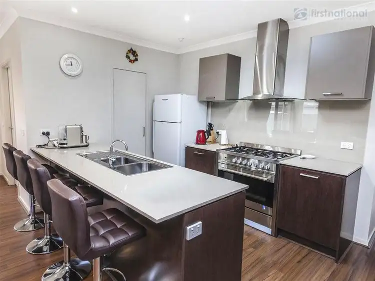 Sixth view of Homely house listing, 17 Birdswood Crescent, Craigieburn VIC 3064