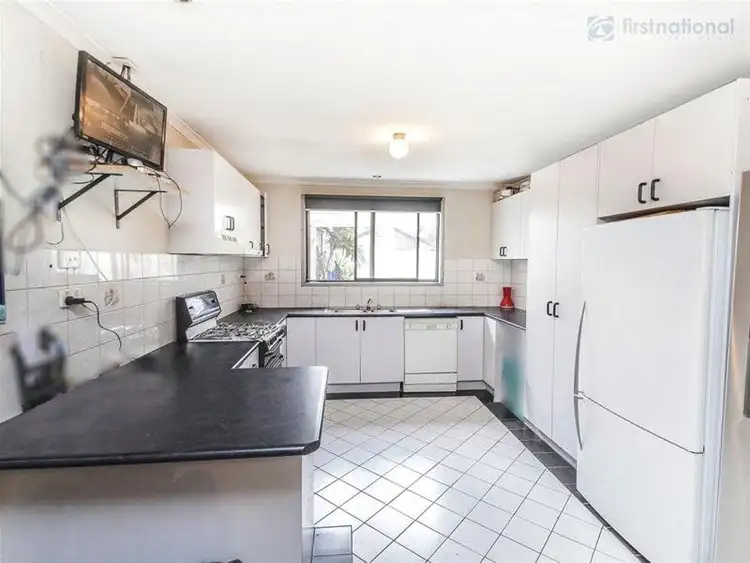 Fifth view of Homely house listing, 8 WOODBURN Crescent, Meadow Heights VIC 3048