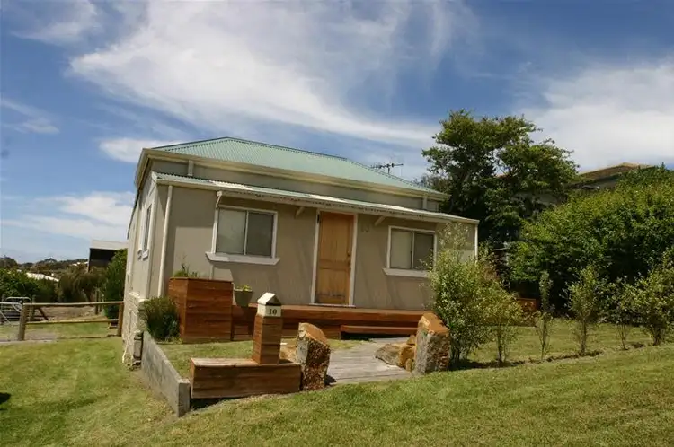 10 Angus Street, Mount Melville WA 6330