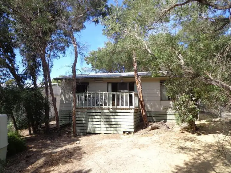 9 Elizabeth Court, Loch Sport VIC 3851