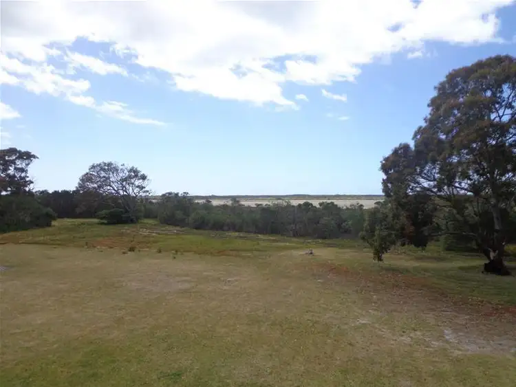 Seventh view of Homely house listing, 10 Simon Court, Loch Sport VIC 3851
