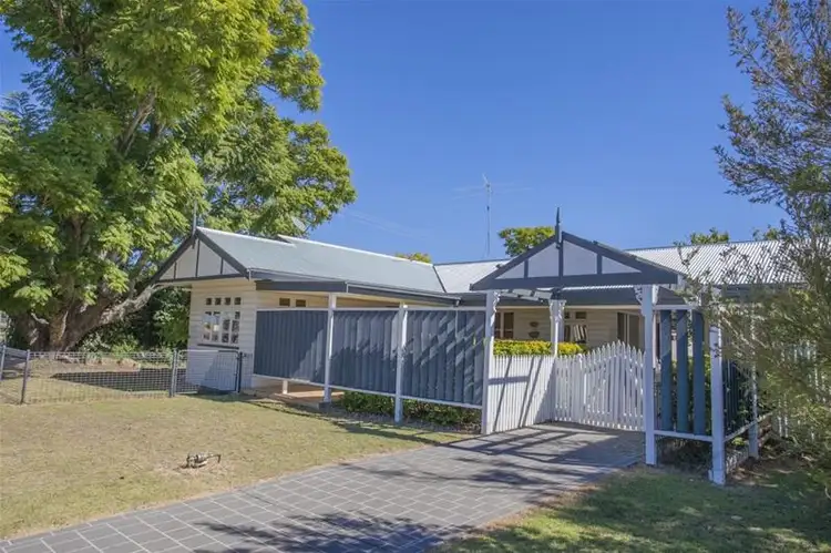 101 Middle Street, Chinchilla QLD 4413