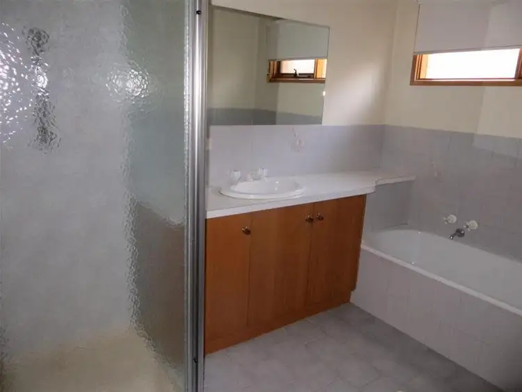 Sixth view of Homely unit listing, 17/1 Rambling Way, Mildura VIC 3500