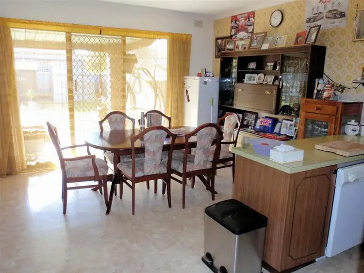 Fifth view of Homely house listing, 2 Aldinga Drive, Mildura VIC 3500