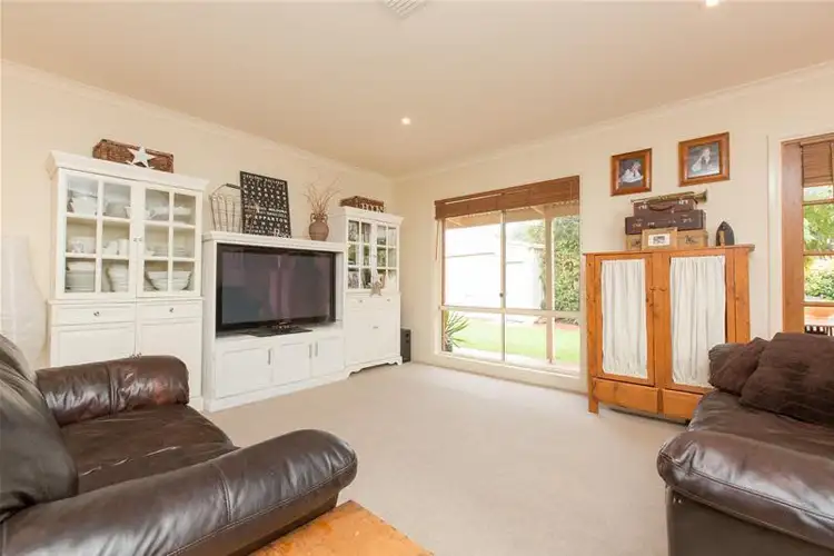 Fifth view of Homely house listing, 10 Mayan Court, Mildura VIC 3500