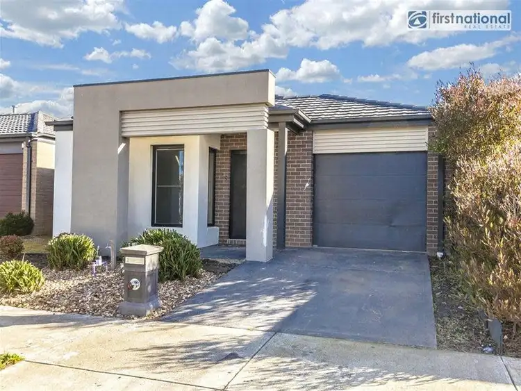 Second view of Homely house listing, 5 Woodgrove Street, Craigieburn VIC 3064