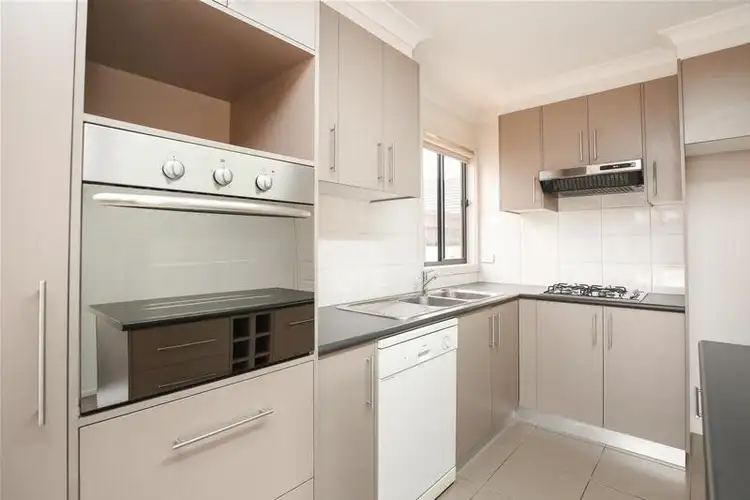 Fifth view of Homely townhouse listing, 5 Eulinga  Drive, Mildura VIC 3500