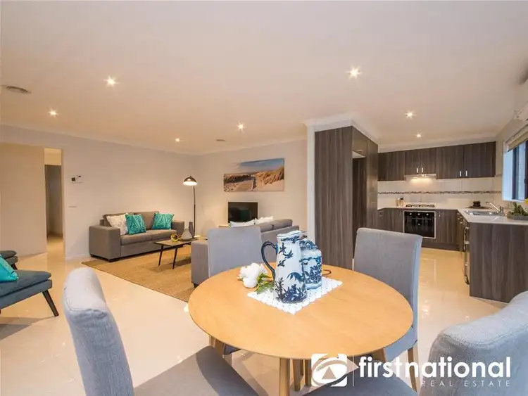 Sixth view of Homely unit listing, 11 Macleod Circuit, Pakenham VIC 3810