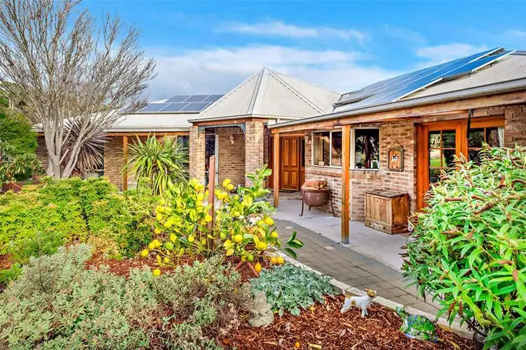 14 Packers Road, Huonville TAS 7109