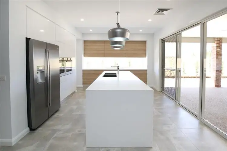 Fifth view of Homely house listing, 21 Ontario Park Drive, Mildura VIC 3500