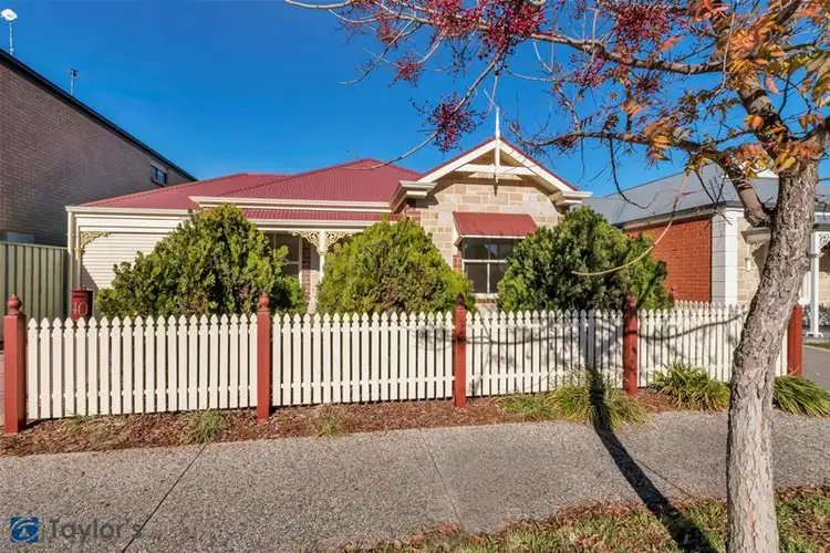 40 Lakefield Crescent, Mawson Lakes SA 5095