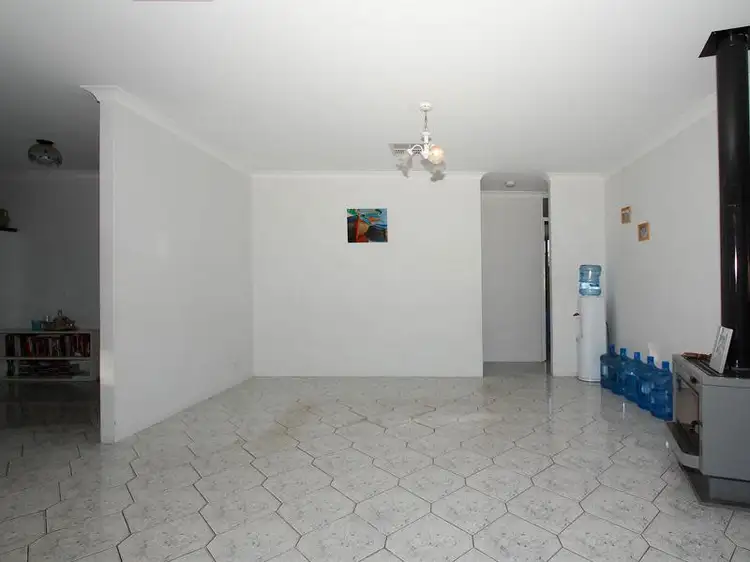 Fourth view of Homely house listing, 10 Fontana Cove, Joondalup WA 6027