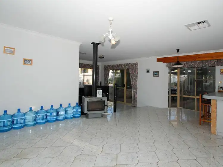 Fifth view of Homely house listing, 10 Fontana Cove, Joondalup WA 6027