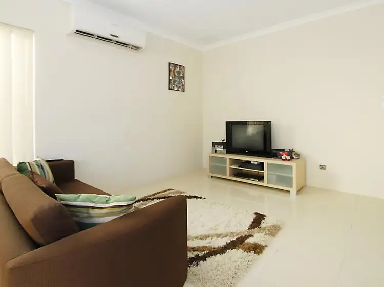 Fifth view of Homely semi-detached listing, 9B Cullen Rise, Pearsall WA 6065