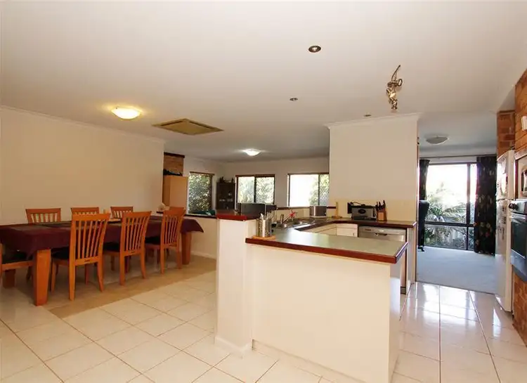 Sixth view of Homely house listing, 3 Tipuana Place, Edgewater WA 6027