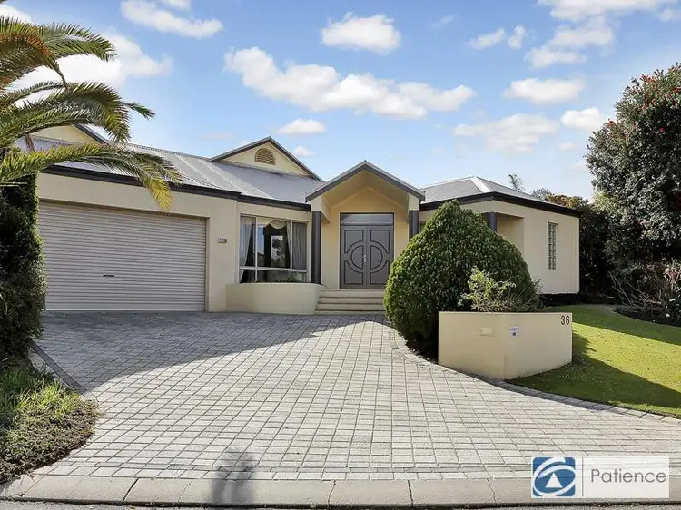 36 Streeton Promenade, Woodvale WA 6026