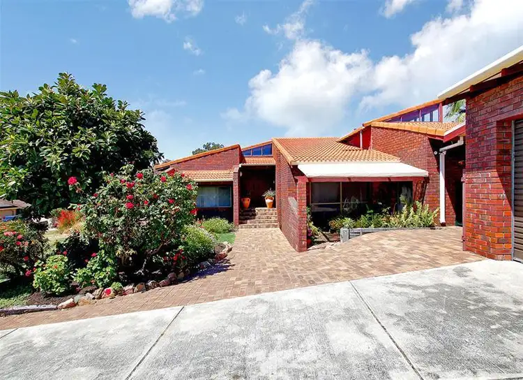 Third view of Homely house listing, 4 Glenfinnan Court, Hamersley WA 6022