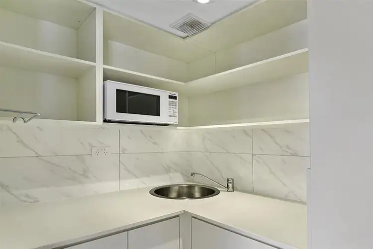 Sixth view of Homely apartment listing, 'SEYCHELLES' 5 Cronin Avenue, Main Beach QLD 4217