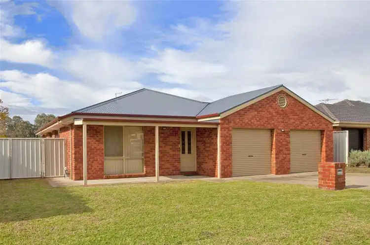 Main view of Homely house listing, 4 Pro Hart Drive, Baranduda VIC 3691