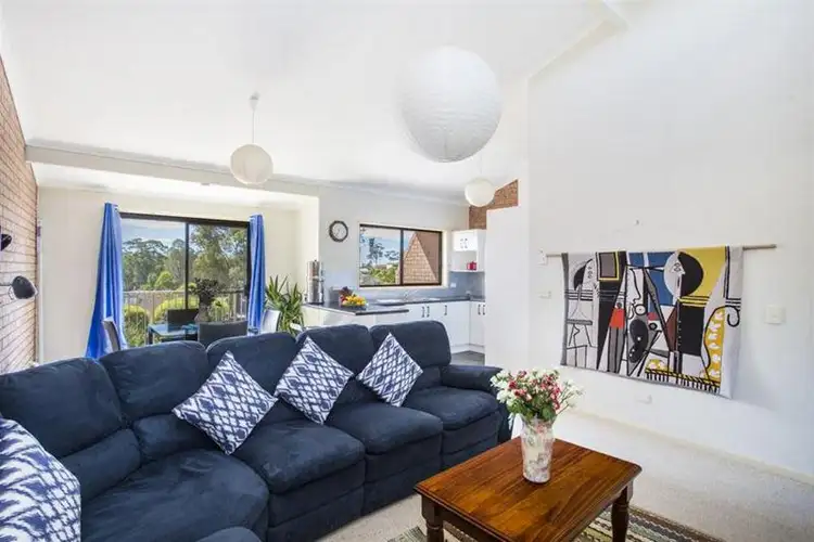 9/2 Eric Fenning Drive, Surf Beach NSW 2536