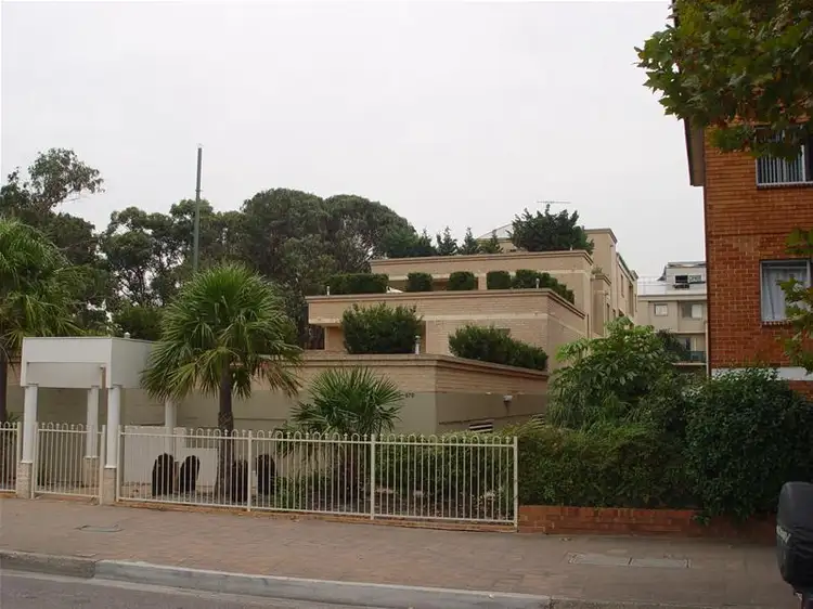 10/8 Macintosh Street, Mascot NSW 2020