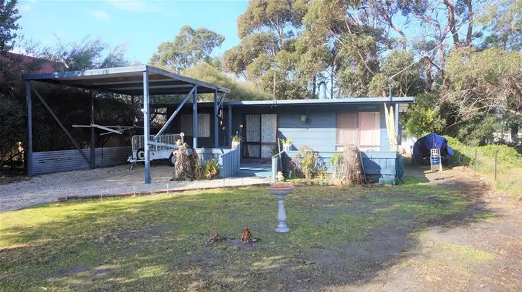 108 National Park Road, Loch Sport VIC 3851