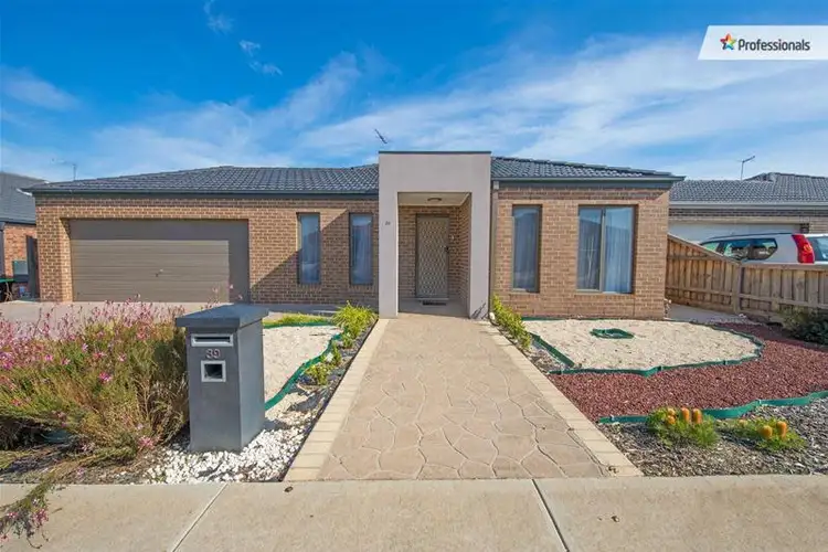 39 Gallery Avenue, Melton West VIC 3337