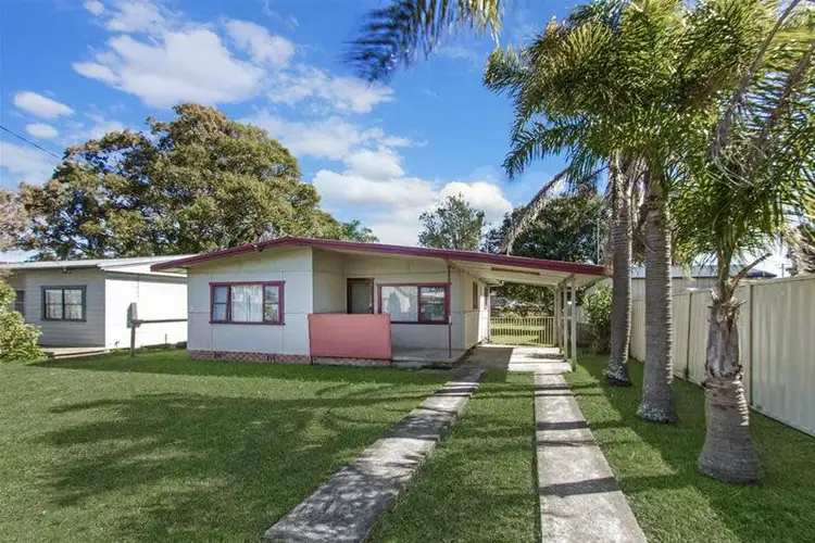 Second view of Homely house listing, 4 Lakeview Avenue, Gorokan NSW 2263