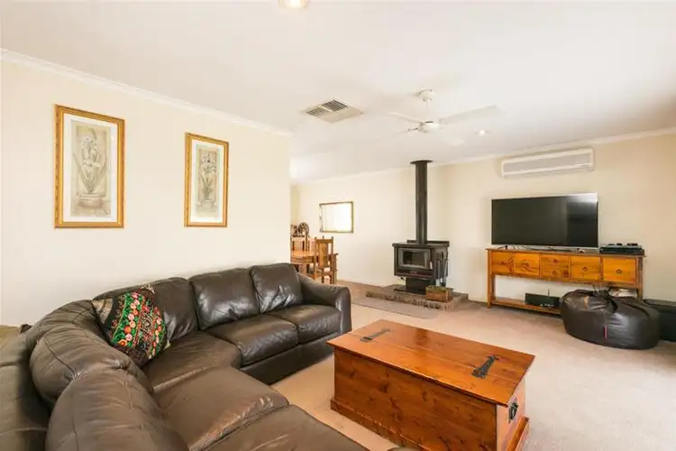 Second view of Homely house listing, 7 Oswald Court, Mildura VIC 3500